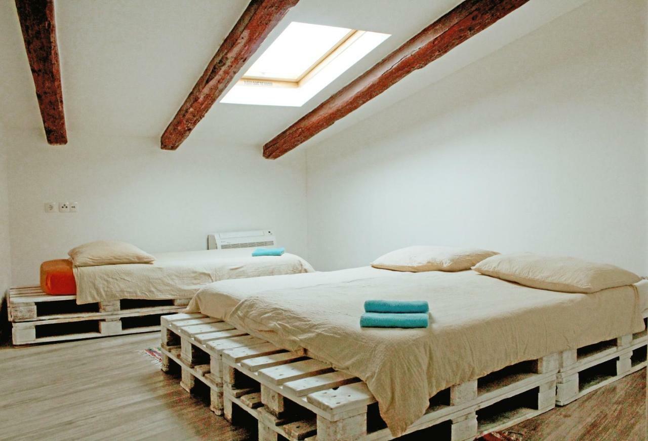 Hostel Mare Sibenik Bagian luar foto
